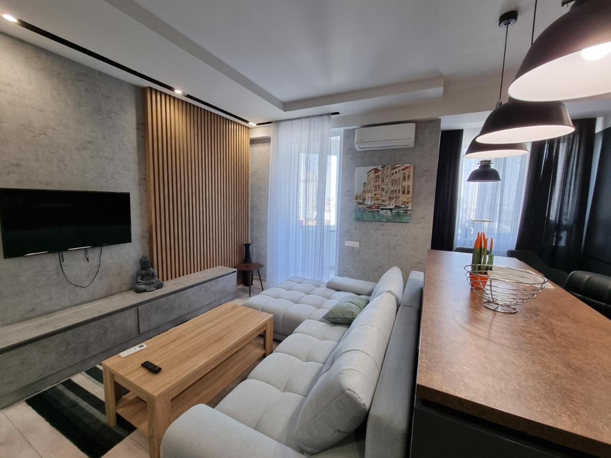 Diplomat The Best Ultra Central Apartaments Chisinau Exterior photo
